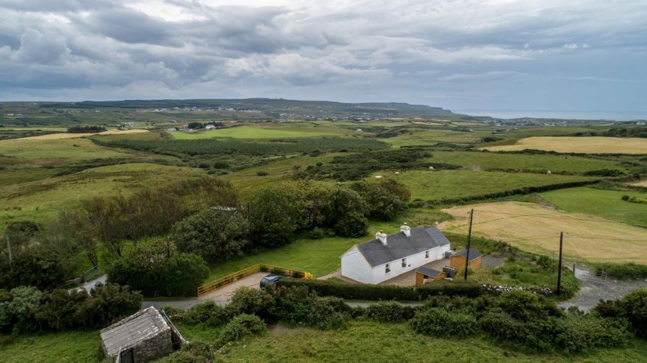Yellow Cottage, Doolin Knockfin Cross Roads Eksteriør billede